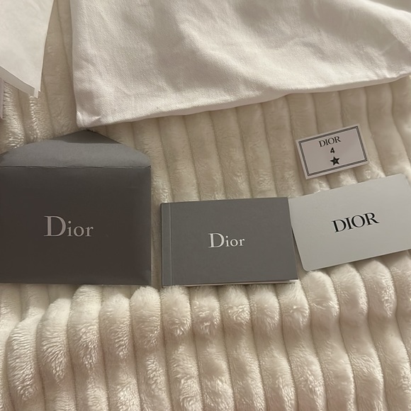 ❤️❤️HOST PICK❤️❤️ Christian Dior 30 Montaigne Box Bag - Picture 8 of 13
